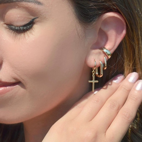 Dangle Cross Earrings 18k Gold Plated Luxury Jewelry - Picture 4 of 9